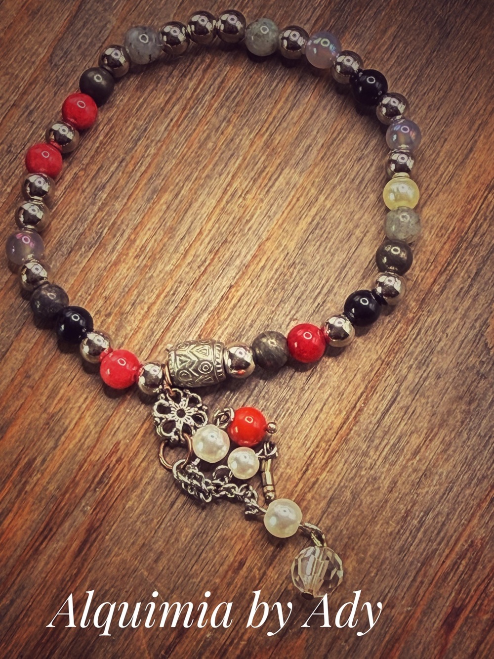 Coral/ onyx beaded bracelet/protection and wealth for Taurus